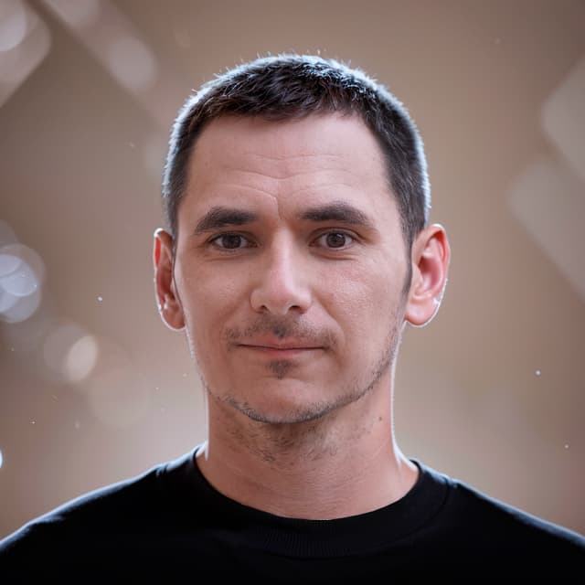 Алексей Дюжев